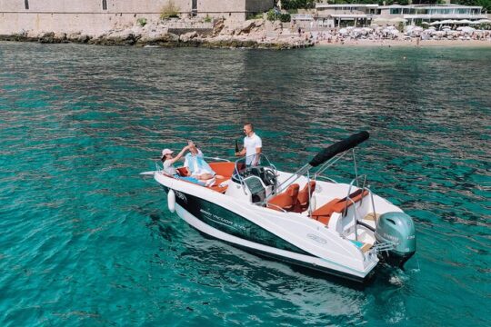 Private 8h Boat Tour Elaphite Islands with Barracuda 545