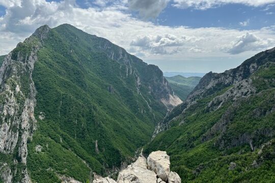 Hike Gamti Mountain with Bovilla lake view-daily tour from Tirana