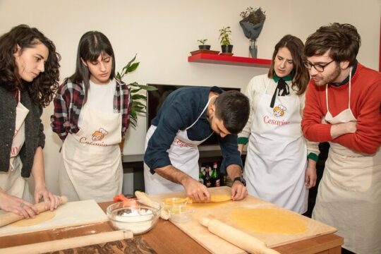 Cesarine: Pasta Class with tasting at Local's Home in Rome