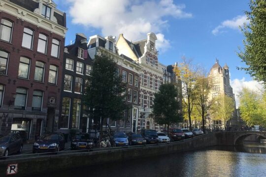 Private tour: Your own Amsterdam: walk through the old city