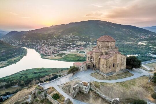 Kakheti Private Tour : Signagi - Bodbe - Wine Factory