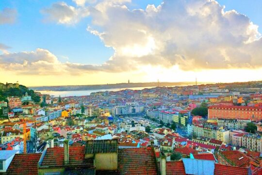 Private 8-hour Tour in Lisbon via Private Car with Chauffeur