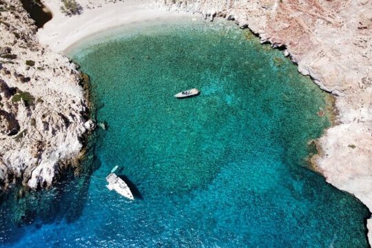 Private Daily Sailing Cruise to Discover the Highlights of Milos