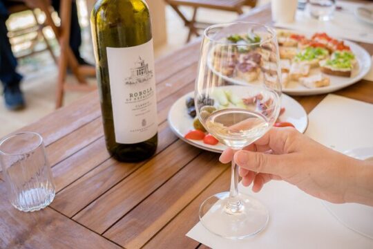 Private Kefalonian Olive Oil, Honey Tasting and Wine Tour