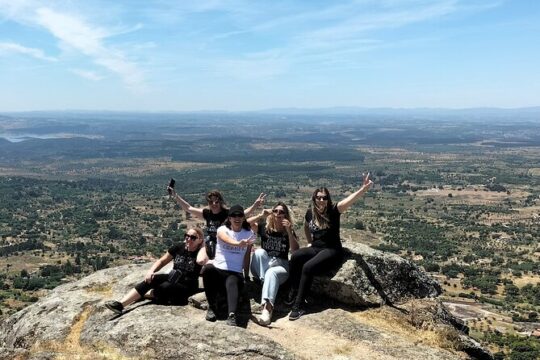 Day Private eco Tour to Monsanto (TV's Dragonstone) from Lisbon
