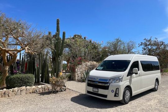 van private R/T from airport to your Hotel in los cabos