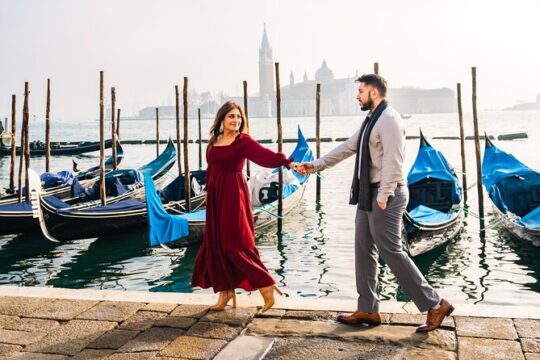 Private Venice Professional Photoshoot at Punta Della Dogana