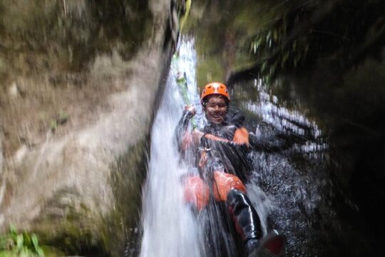 Half-Day Canyoning in Gibbston Valley from Queenstown