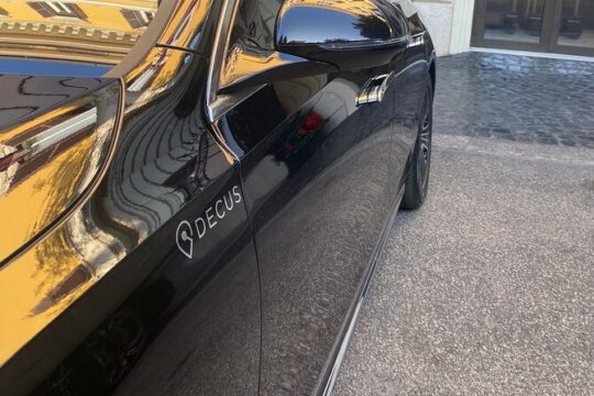Private Luxury day Transfer from Linate Airport to Milan