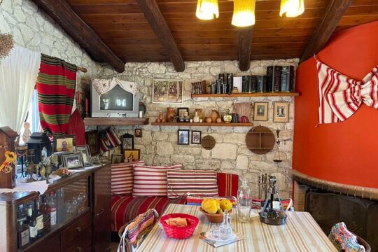 Visit Knossos and Explore Zeus valley (Olive oil, snack tasting)