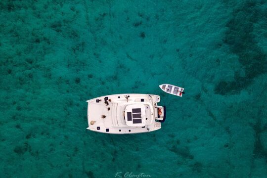 Negril Private Yacht Cruise with Finger Foods and Cocktails included