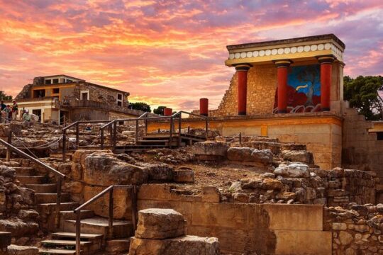 Chania to Heraklio & Knossos Private Tour (price per group of 6)