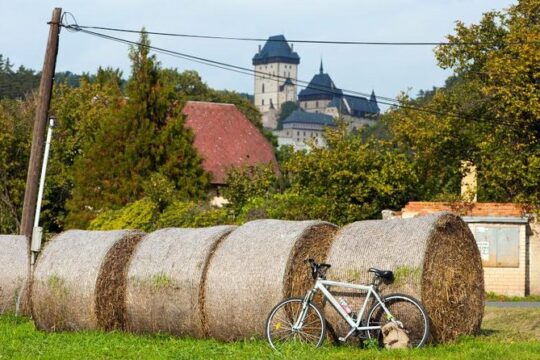 Full-Day Countryside Bike Tour to Karlstejn Castle