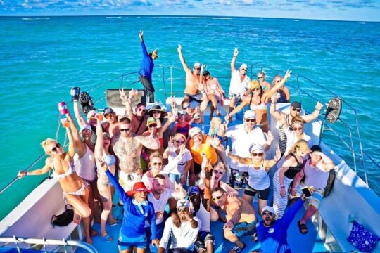 Party Boat / Booze Cruise and Snorkeling - Open Bar