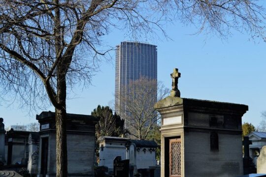 Private Montparnasse District 2-Hour Guided Tour in Paris