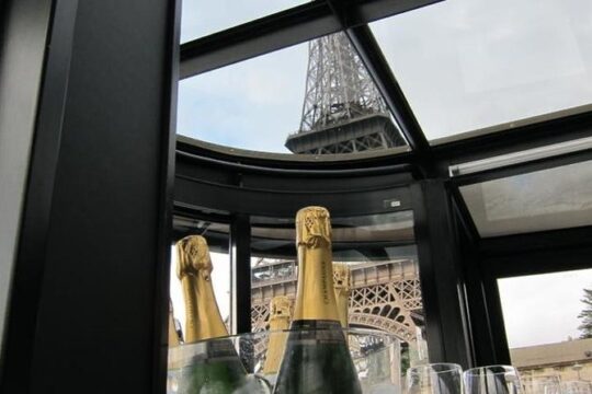 Paris Seine River Champagne Tasting Cruise