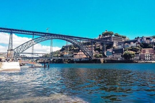 Private Trip from Lisbon to Porto with multiple stops on the way