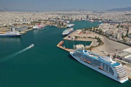 Piraeus(Port/Hotels) to Athens Airport Private Departure Transfer
