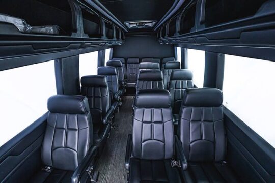Departure Private Transfer Vancouver to Vancouver YVR or Cruise Port by Minibus