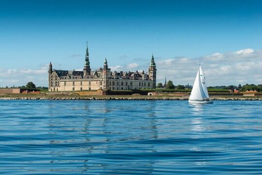 Easy Tour; Kronborg Castle and Frederiksborg Palace