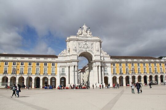 Wonderful Private Half-day tour of Lisbon