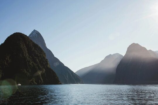 Full-Day Milford Sound Extraordinaire Tour from Te Anau