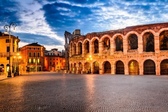 3 Hour Shared Walking and Aperitivo Tour of Verona