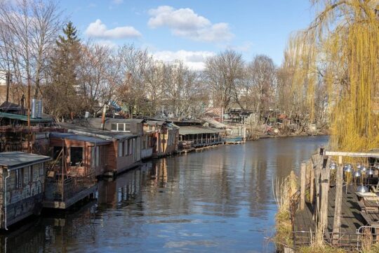 Kreuzberg Private Walking Tour: Immigrants, Artists & Hipsters
