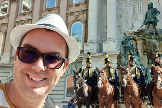 Private Family Friendly Walking Tour with Children in Budapest