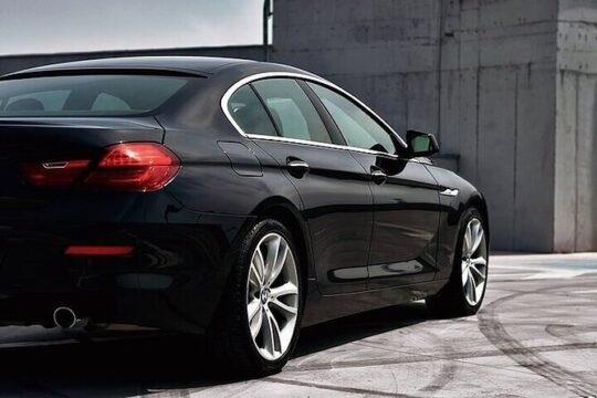 Private One-way Airport Transfer (London Gatwick To London)