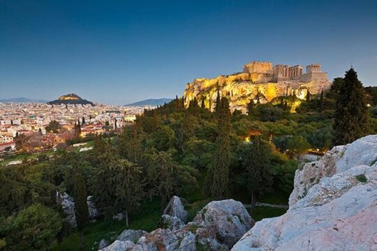 Meet the Cats of Acropolis and Thissio Tour