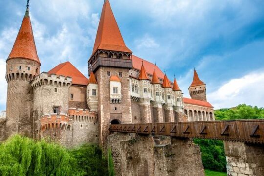 4 days Transylvania Tour From Budapest to Bucharest