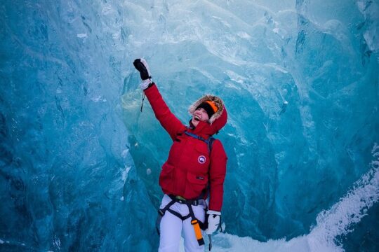 South Coast Adventure with Glacier Hike Day Tour from Reykjavik