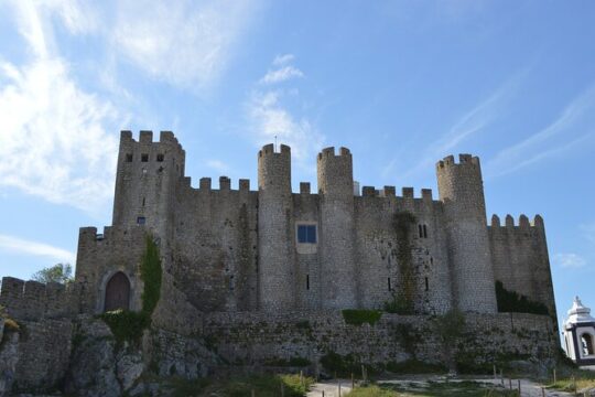 Private day trip from Lisbon to Mafra & Obidos, local driver