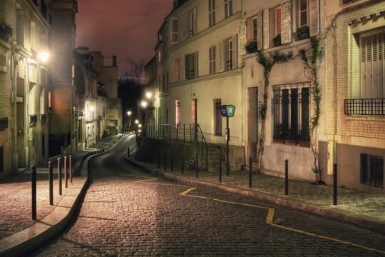 Paris Mona Lisa Murder Quest Experience