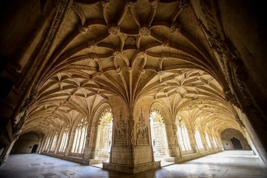 Private Tour of Splendid Lisbon
