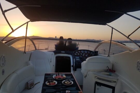 Gobbi Yacht Rental in Barcelona 9 Pax 2/4/8hs