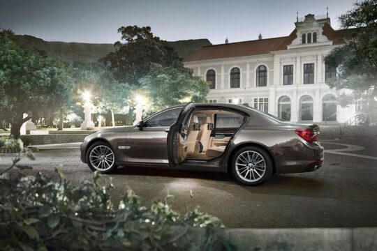 BMW Car Melbourne Airport To CBD