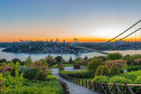 İstanbul Tour Two Continents by Bus by Boat