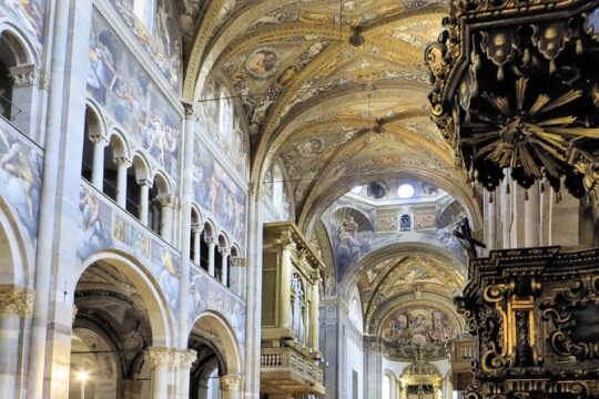 Private Transfer From Milan To Parma With a 2 Hour Stop