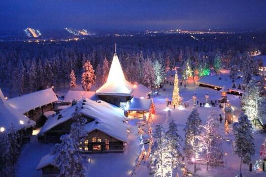 PRIVATE Rovaniemi and Santa Village Tour VIP Car