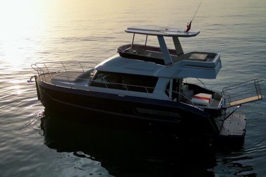 Private Bosphorus Tour On Luxury Yacht in Istanbul