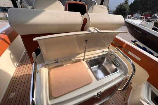 Dreamer tour(1 H) boat Invictus