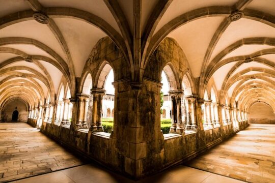 FULL DAY Private Tour to Fátima, Batalha, Nazaré, and Óbidos