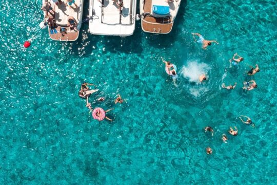 Blue Cave Full-Day Boat Tour with Hvar and 5 Islands