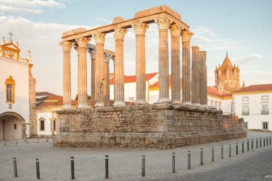 Private Évora Tour With Wine Experience and Wine Tasting