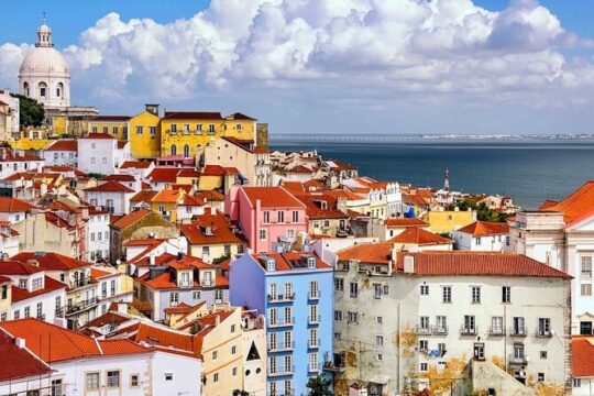 Unforgettable 3 Hours Lisbon City Tour with Tuk Tuk