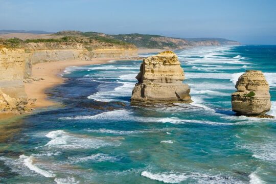 2-Day Melbourne to Adelaide Tour: Great Ocean Road and Grampians One Way Trip