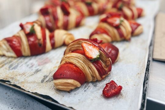 Croissant Food Tour in Cannes