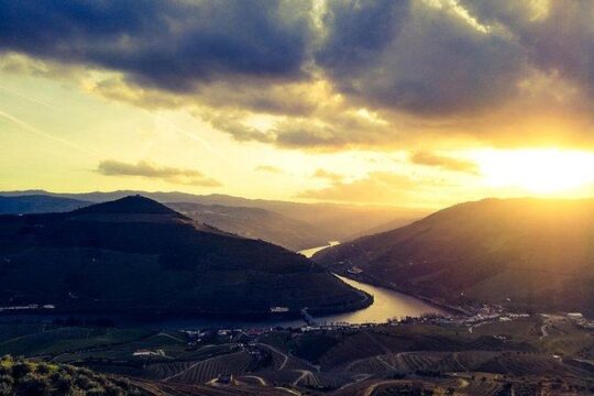 2 Days Douro Valley Tour - Douro Valley Wine Tour - Private Tour - All Included